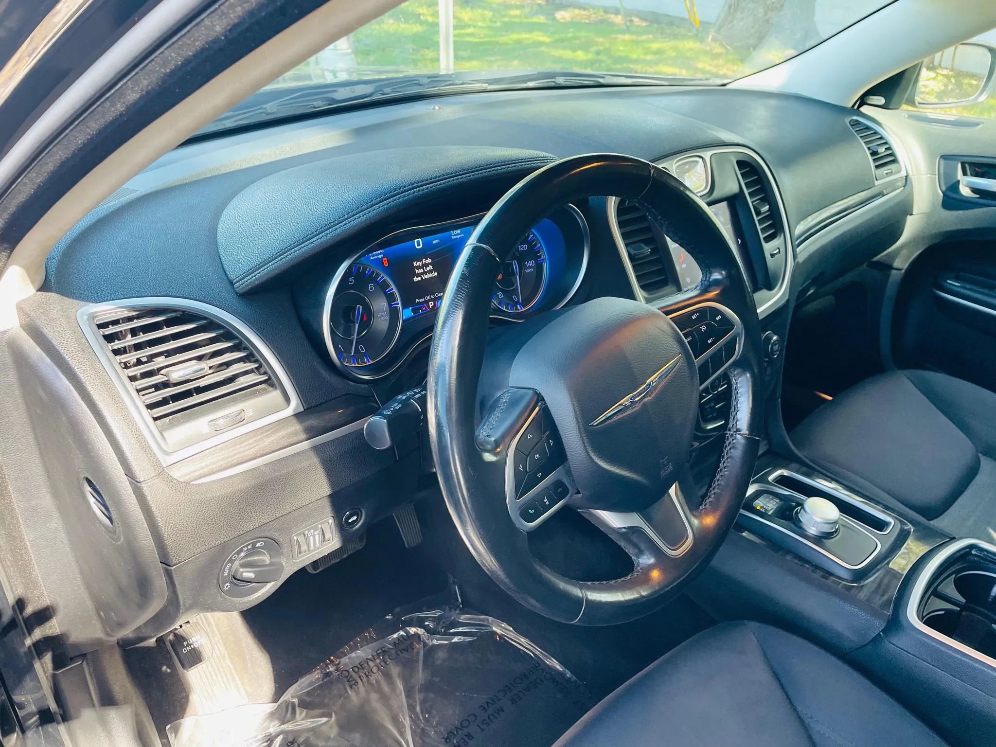 Used 2023 Chrysler 300 Touring L w/ Popular Equipment Group image 11