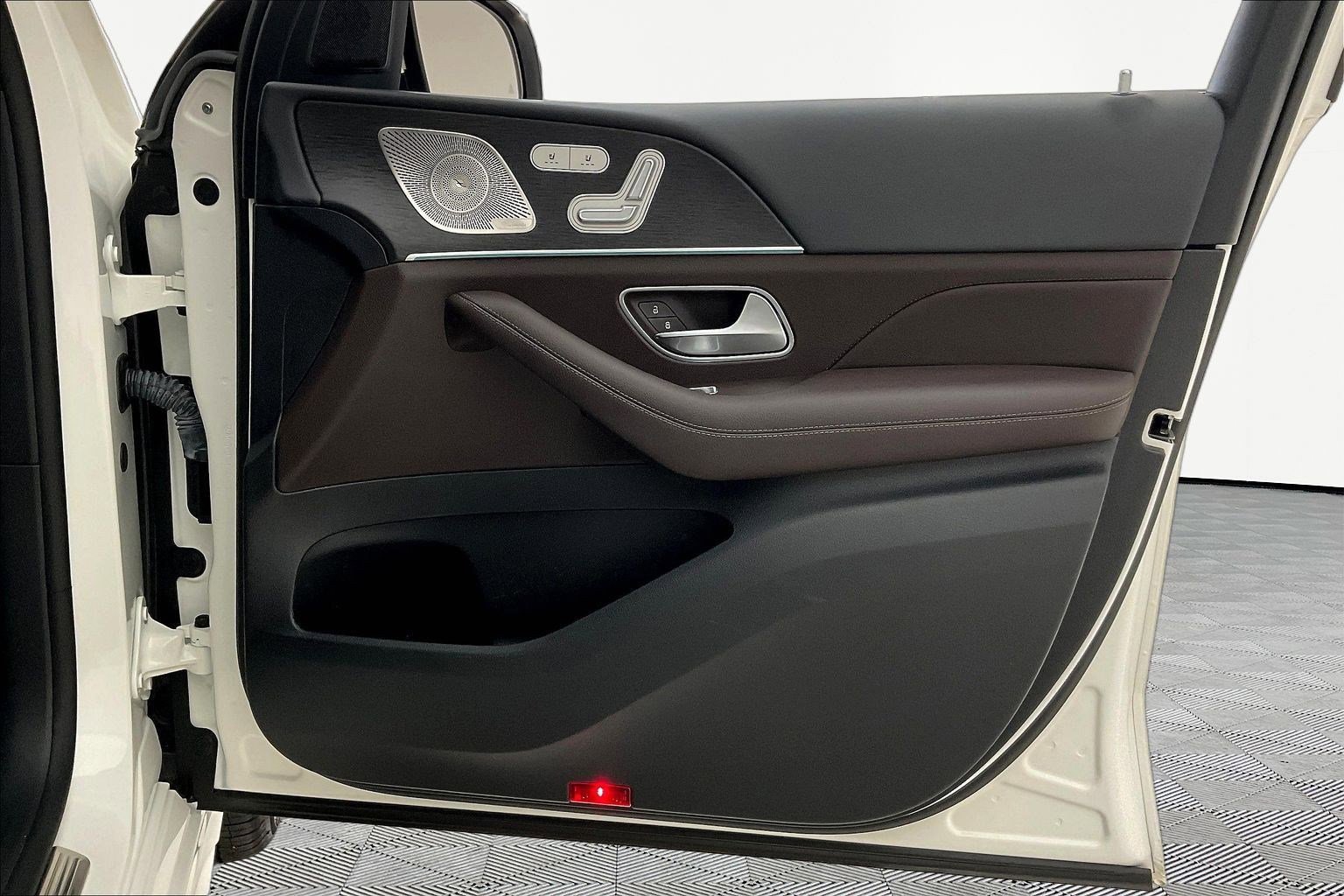 Certified 2022 Mercedes-Benz GLE 450 4MATIC w/ Revised AMG Line Exterior image 28