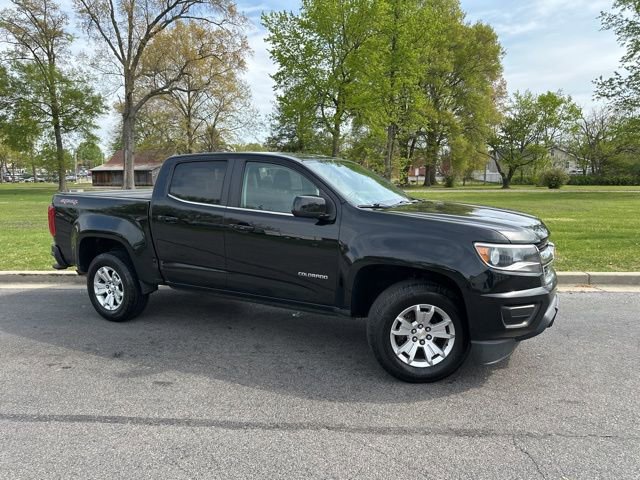 Used 2020 Chevrolet Colorado LT AWD/4WD image 2