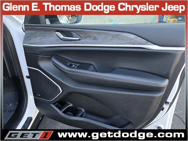 Used 2022 Jeep Grand Cherokee Limited 4xe image 35