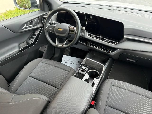 Used 2026 Chevrolet Equinox LT AWD/4WD image 18