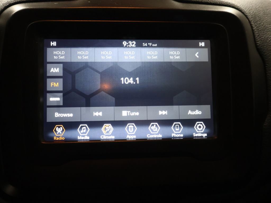 Used 2020 Jeep Renegade Trailhawk w/ Cold Weather Group image 26