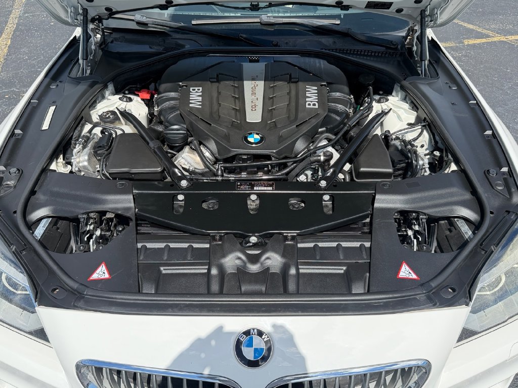 Used 2013 BMW 650i Convertible RWD image 18