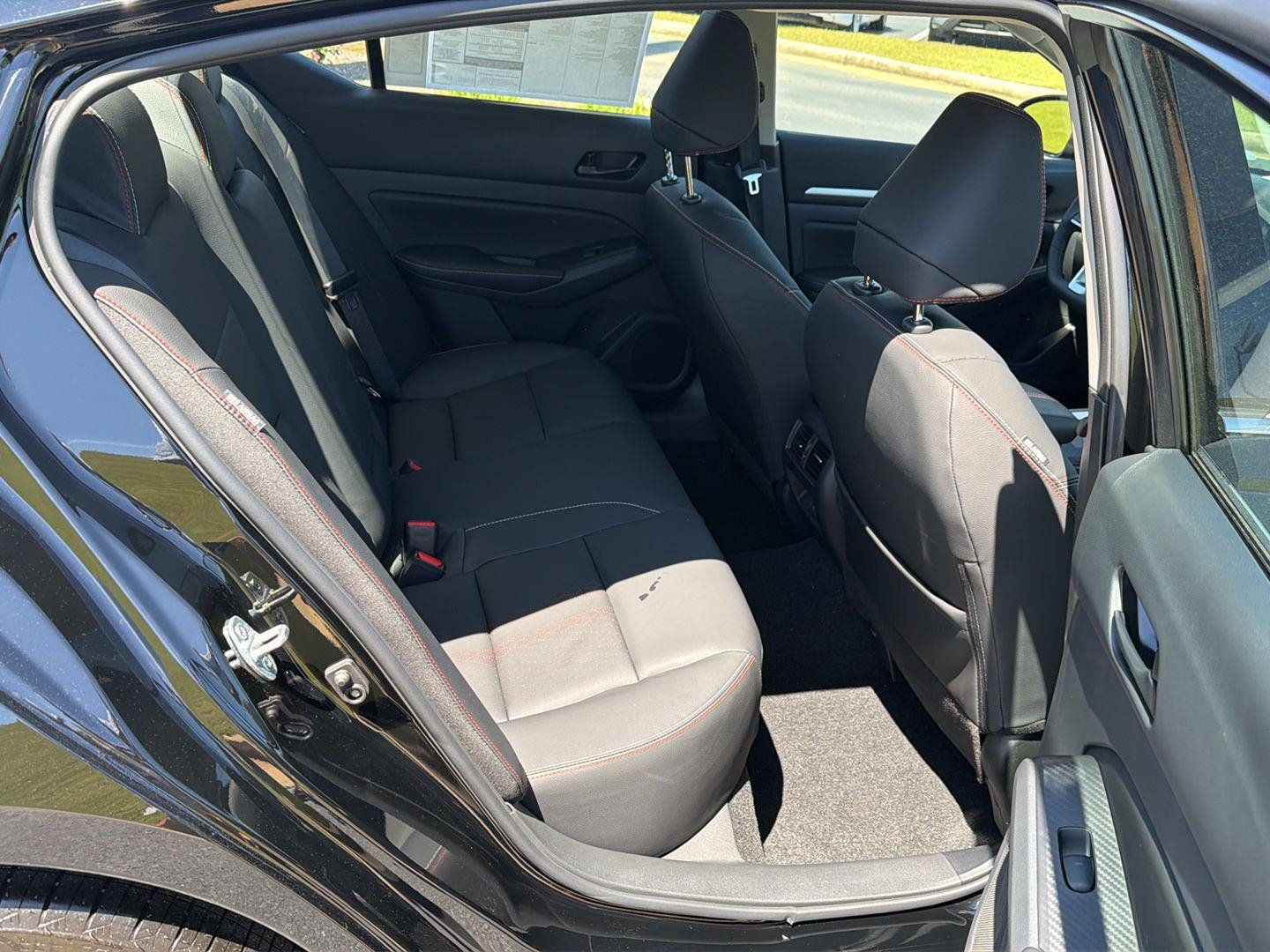 New 2026 Nissan Altima 2.5 SR w/ SR Premium Package FWD image 12