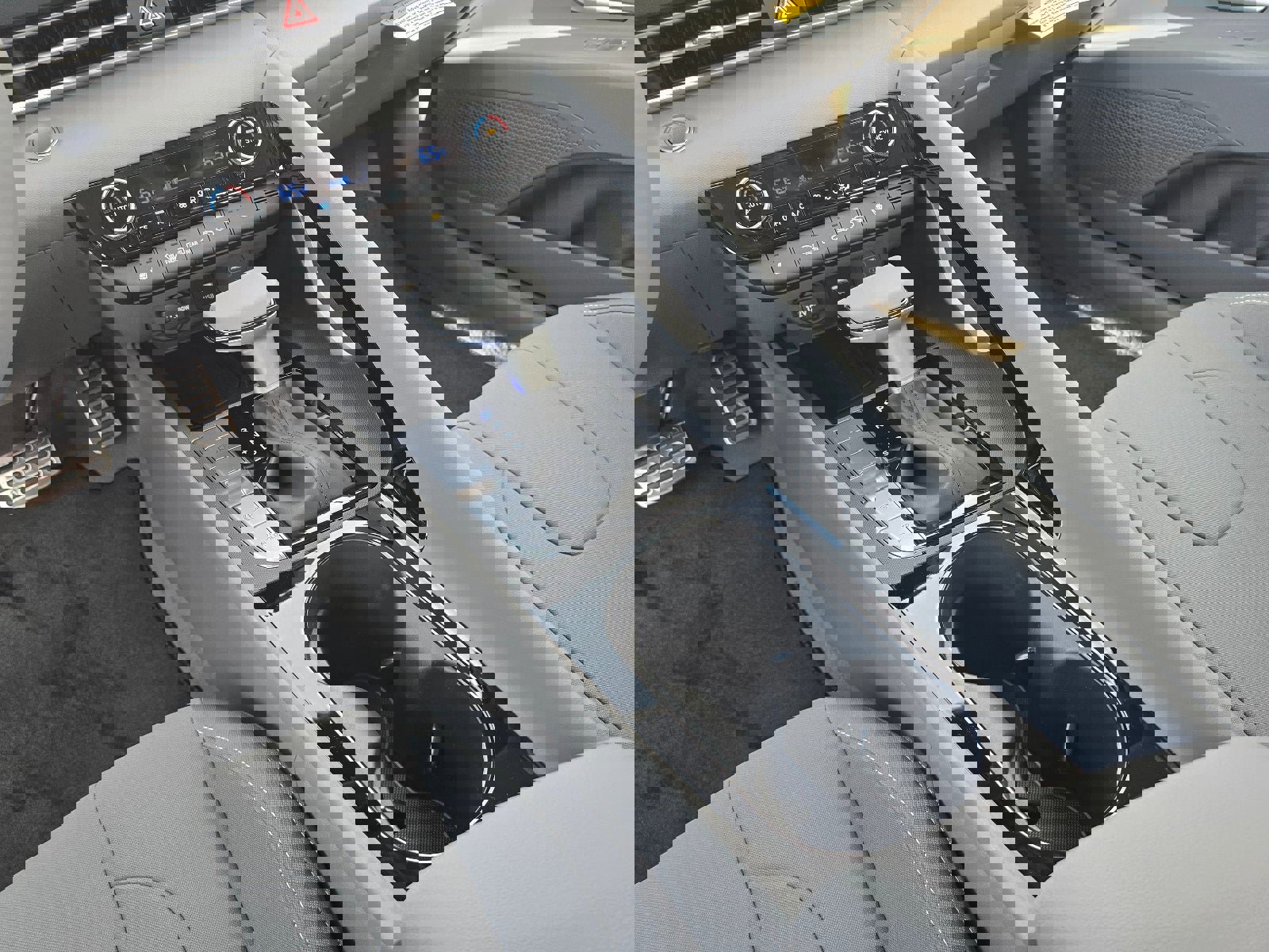 New 2026 Hyundai Elantra SEL Sport Premium w/ Cargo Package image 16