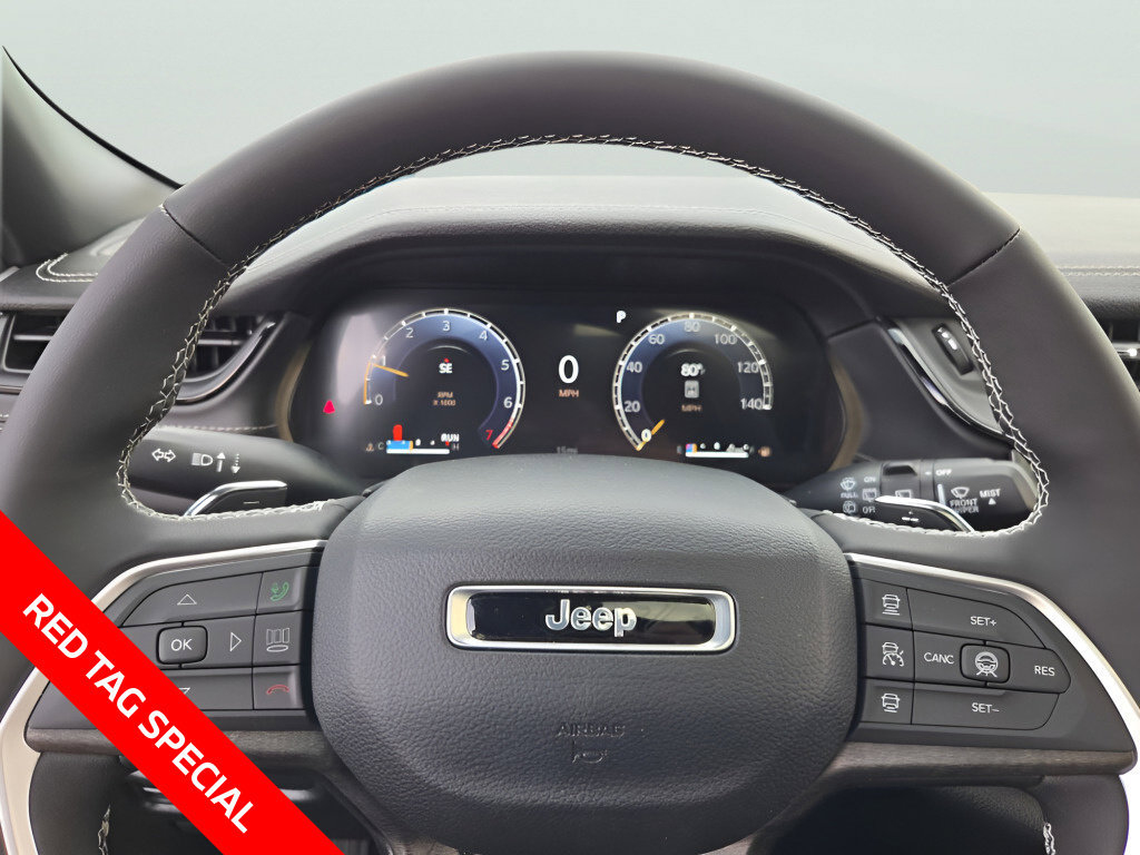 New 2026 Jeep Grand Cherokee Altitude AWD/4WD image 36