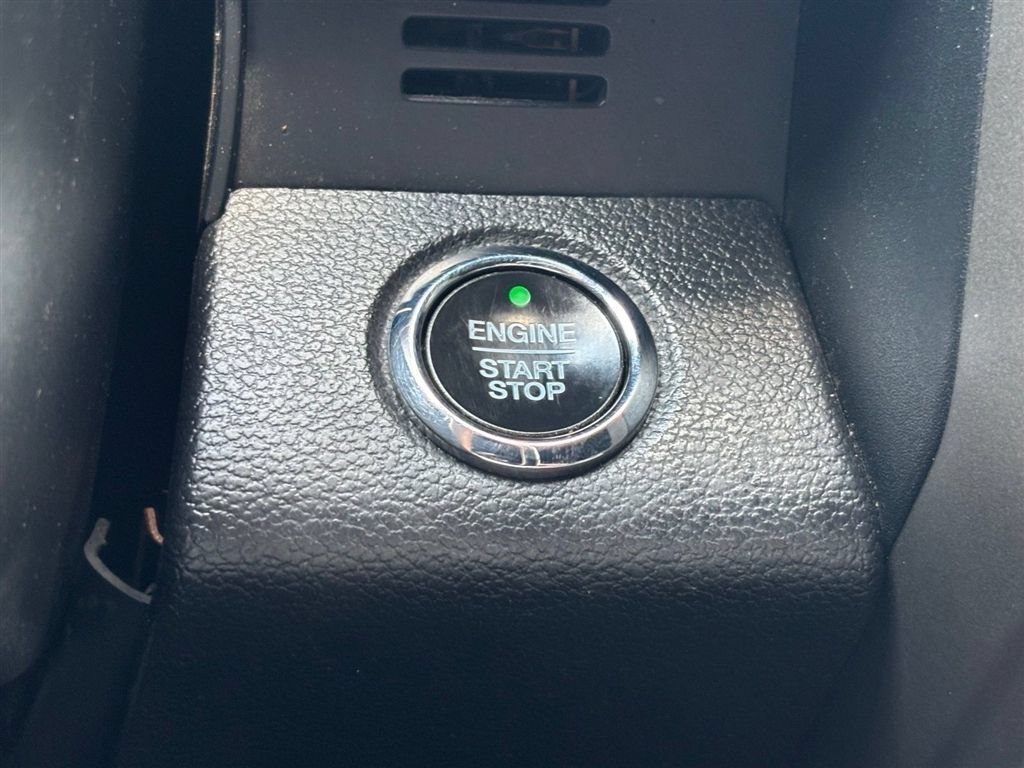 Used 2021 Ford Expedition XLT AWD/4WD image 25