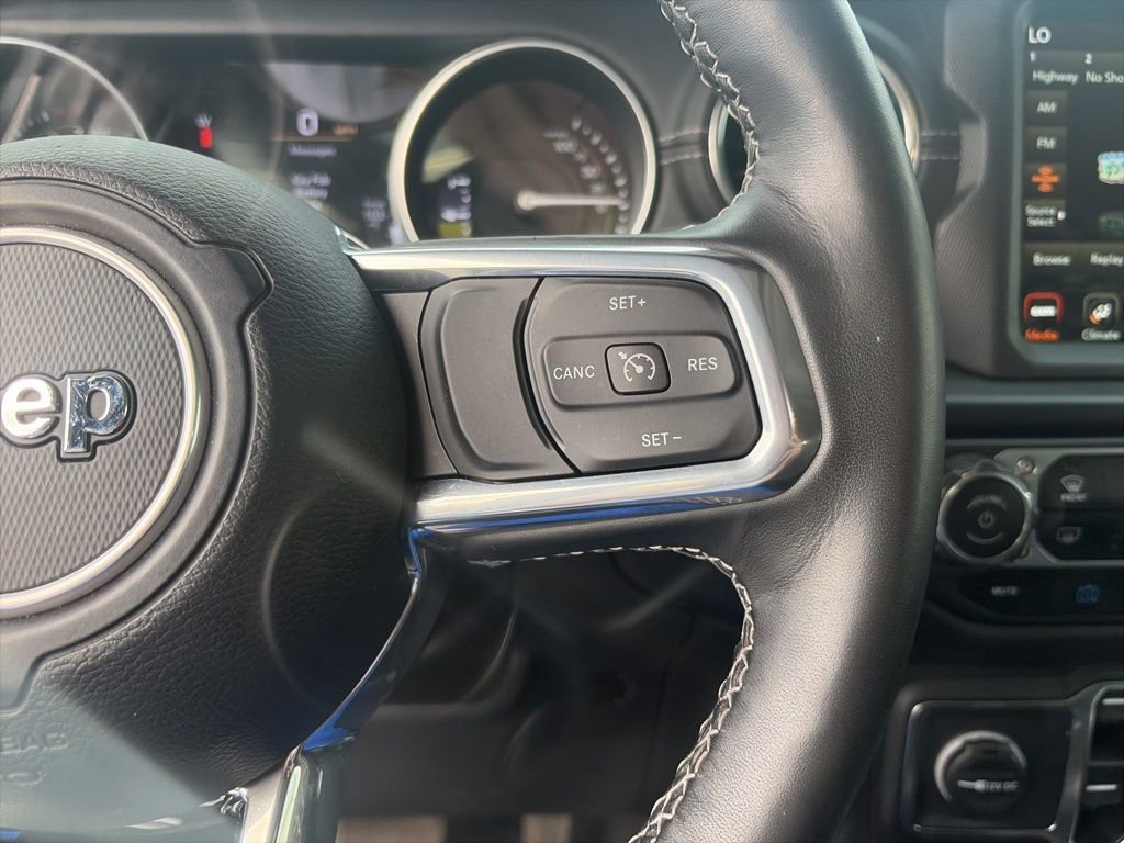 Used 2023 Jeep Wrangler Unlimited Sahara w/ Cold Weather Group image 17