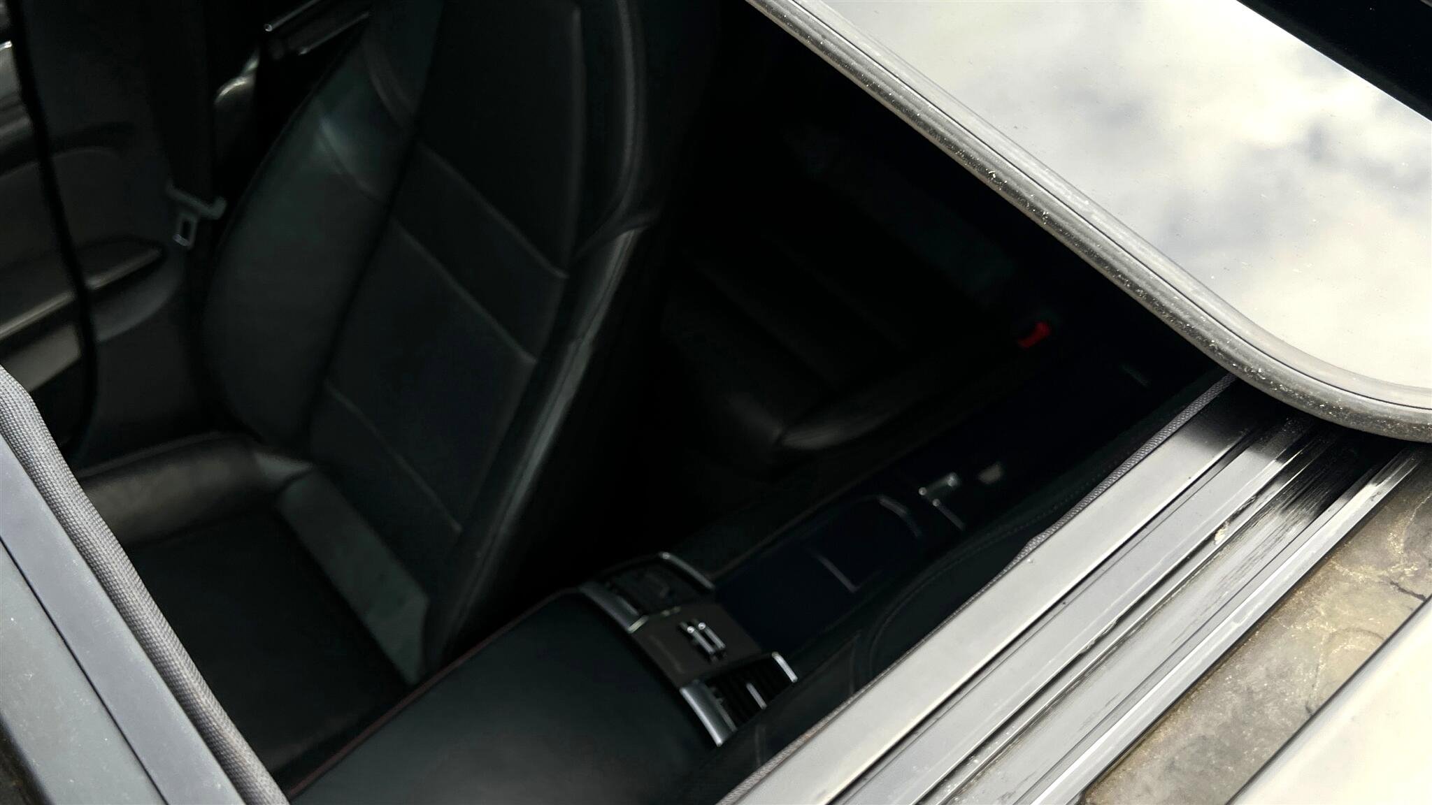 Used 2010 Porsche Panamera 4S image 26