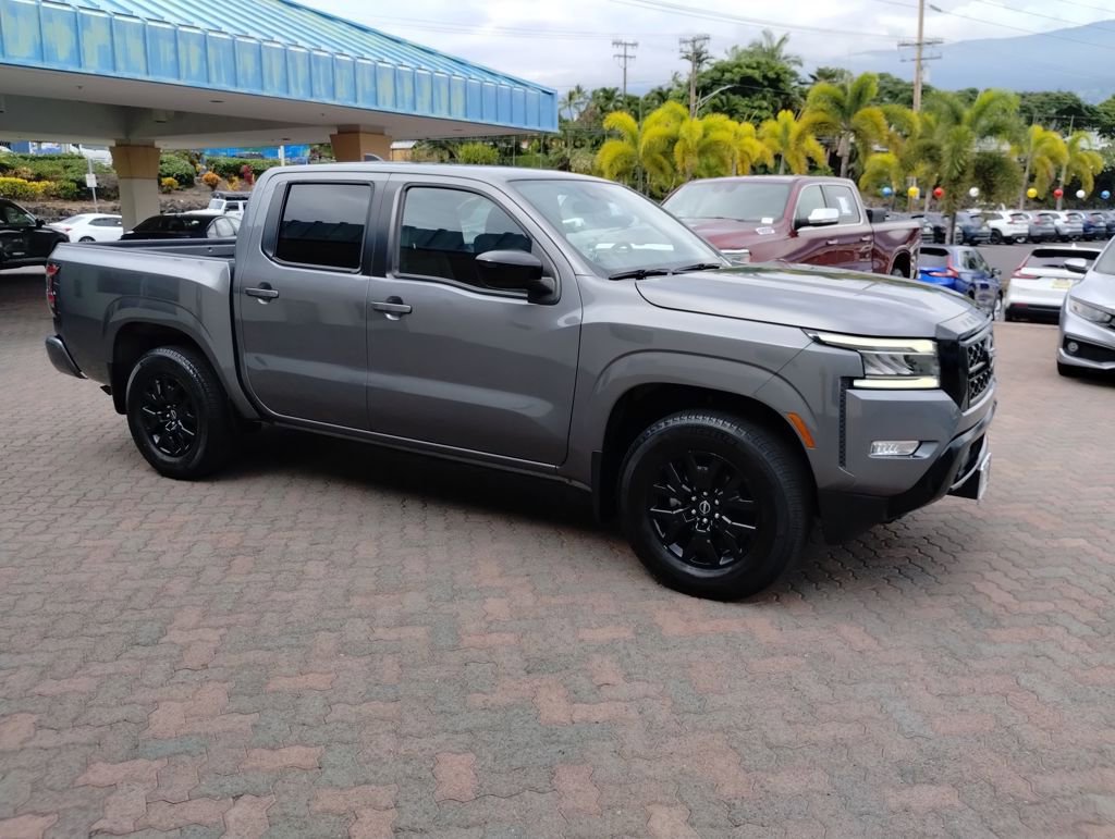 Used 2023 Nissan Frontier SV w/ Midnight Edition Package image 7