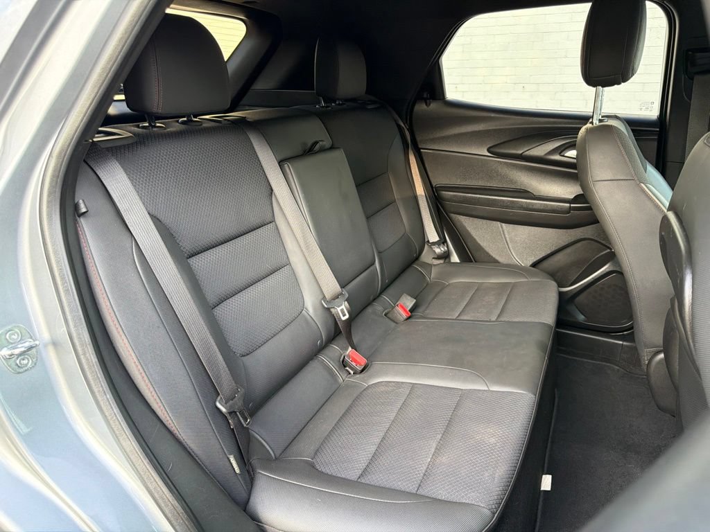 Used 2023 Chevrolet TrailBlazer RS w/ Convenience Package FWD image 11