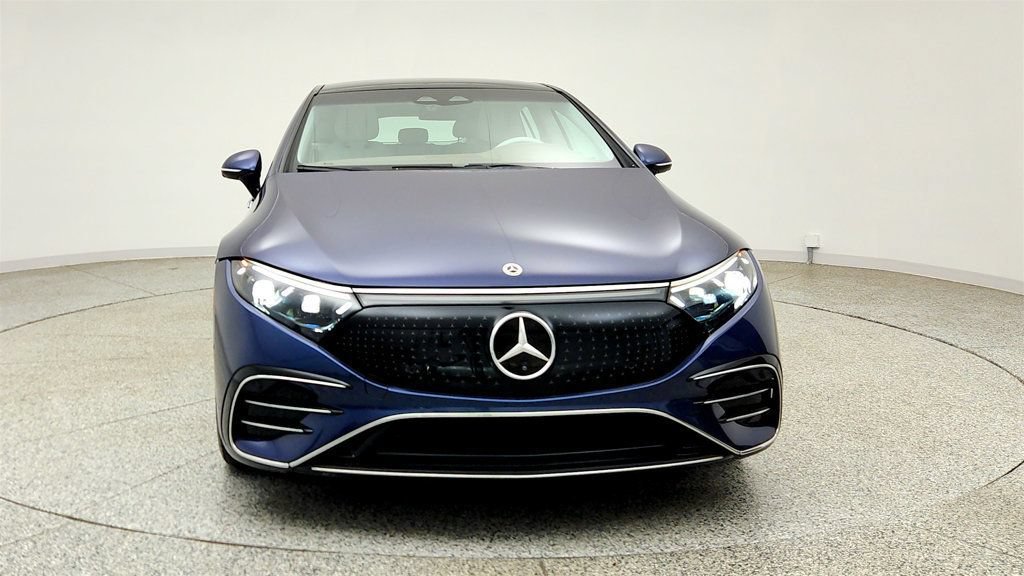 Used 2023 Mercedes-Benz EQS 580 4MATIC Sedan w/ Exclusive Trim Package image 2