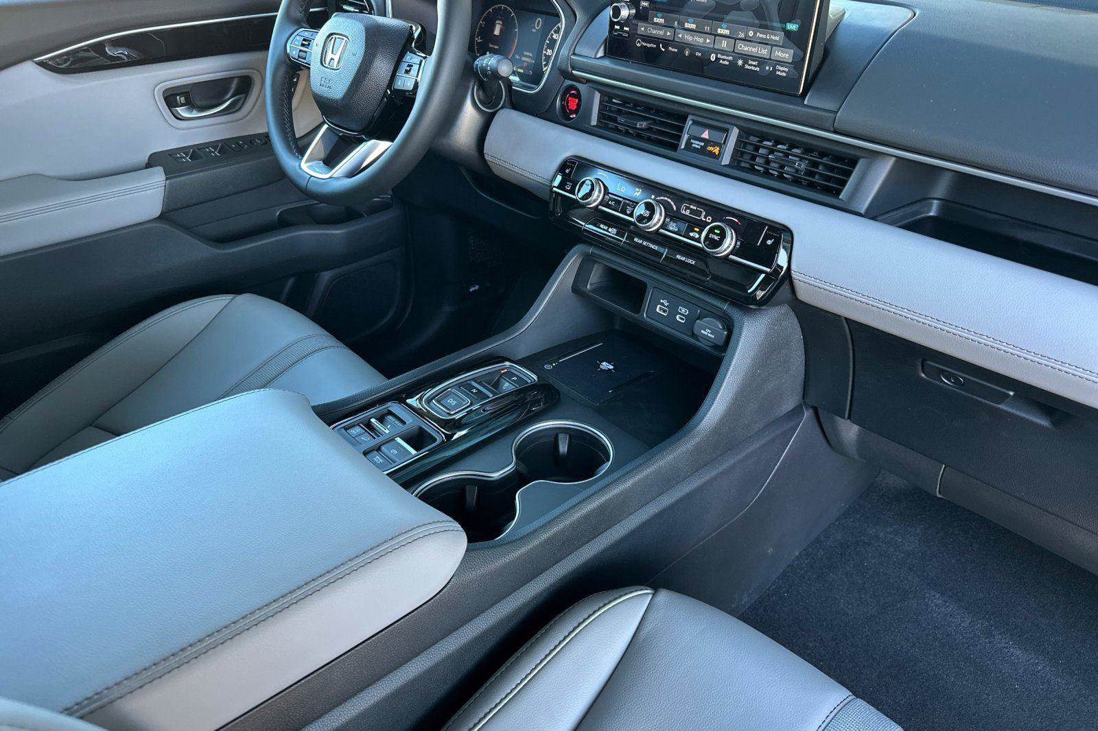 New 2025 Honda Pilot Touring image 19