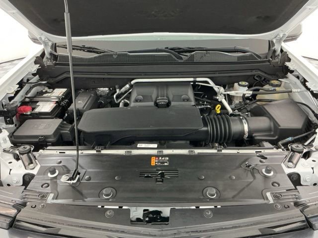 Used 2024 Chevrolet Colorado LT w/ LT Convenience Package III image 31