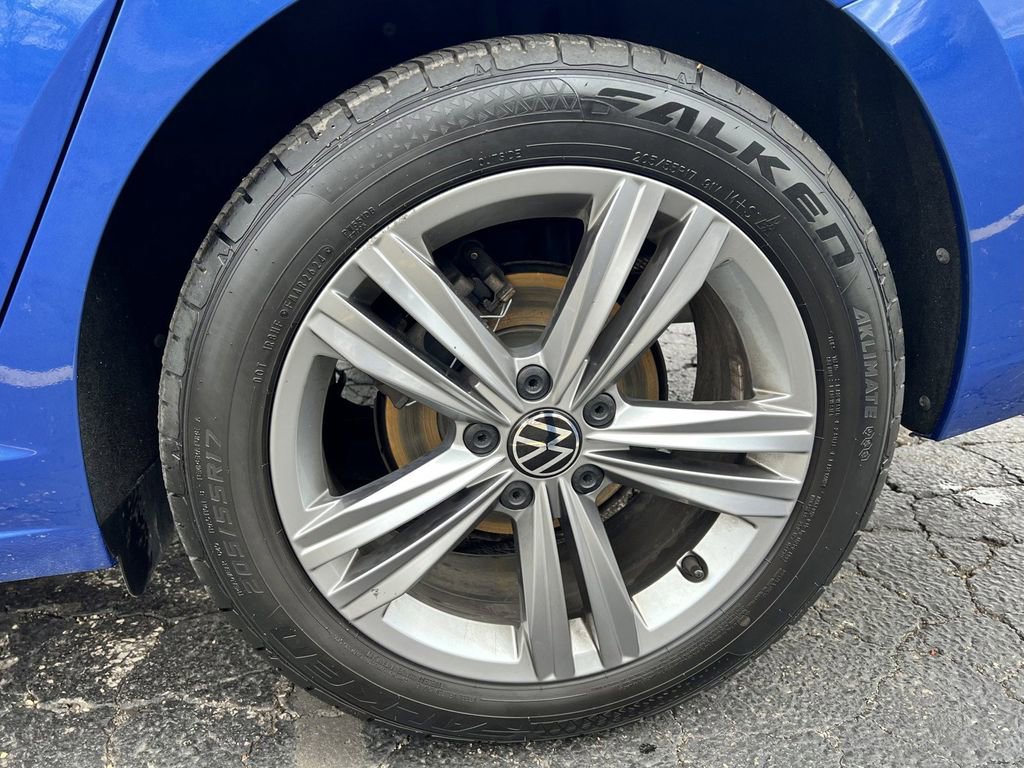 Used 2024 Volkswagen Jetta SE image 34