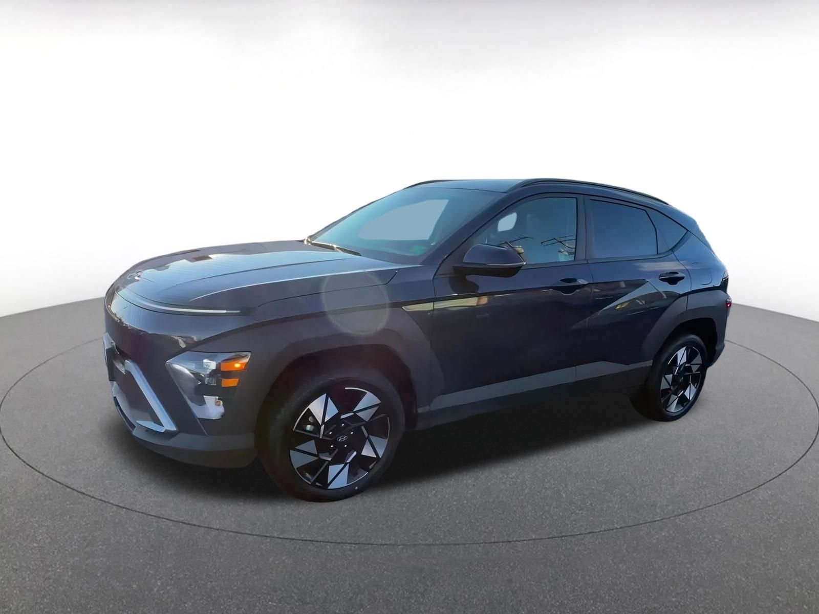 Used 2025 Hyundai Kona SEL image 8