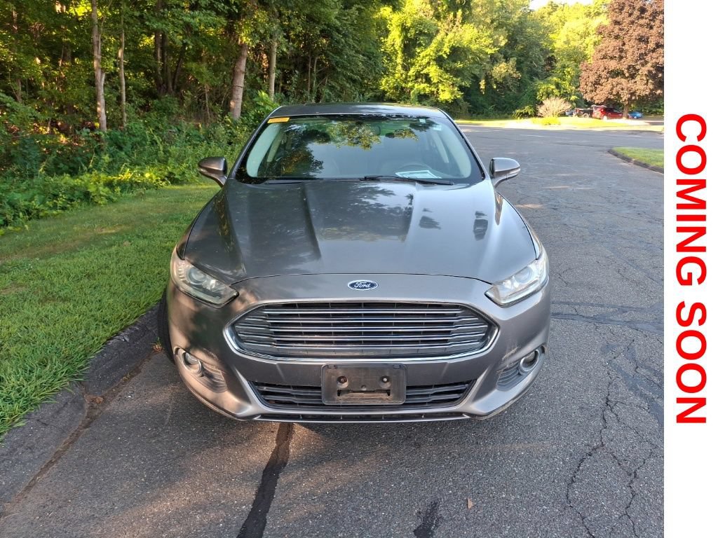 Used 2014 Ford Fusion SE w/ Equipment Group 202A FWD image 3