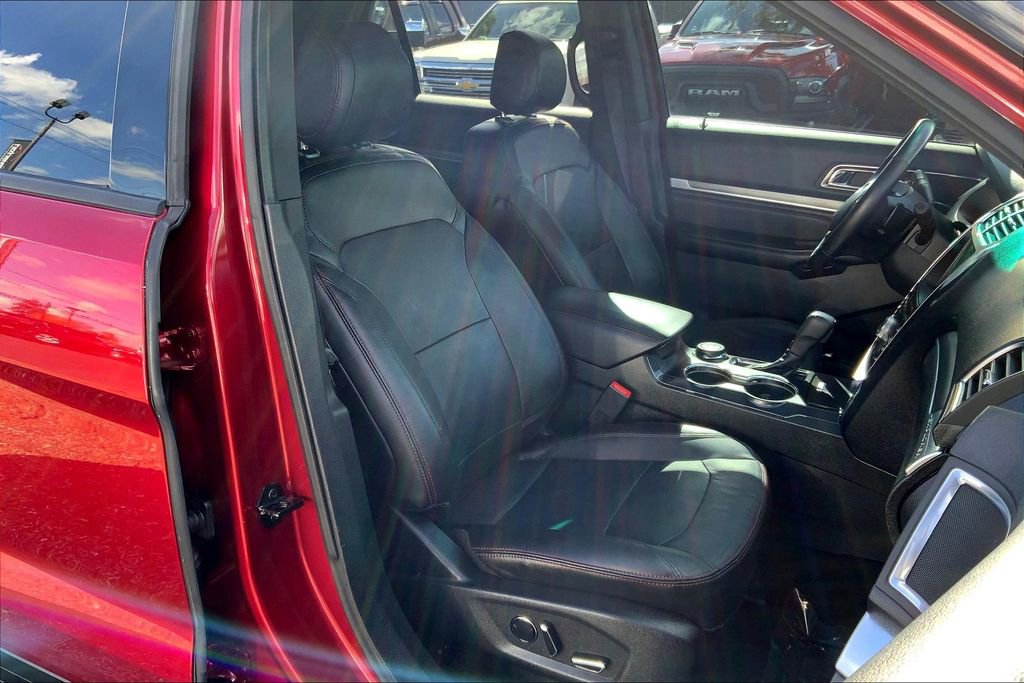 Used 2016 Ford Explorer Sport w/ Equipment Group 401A image 8