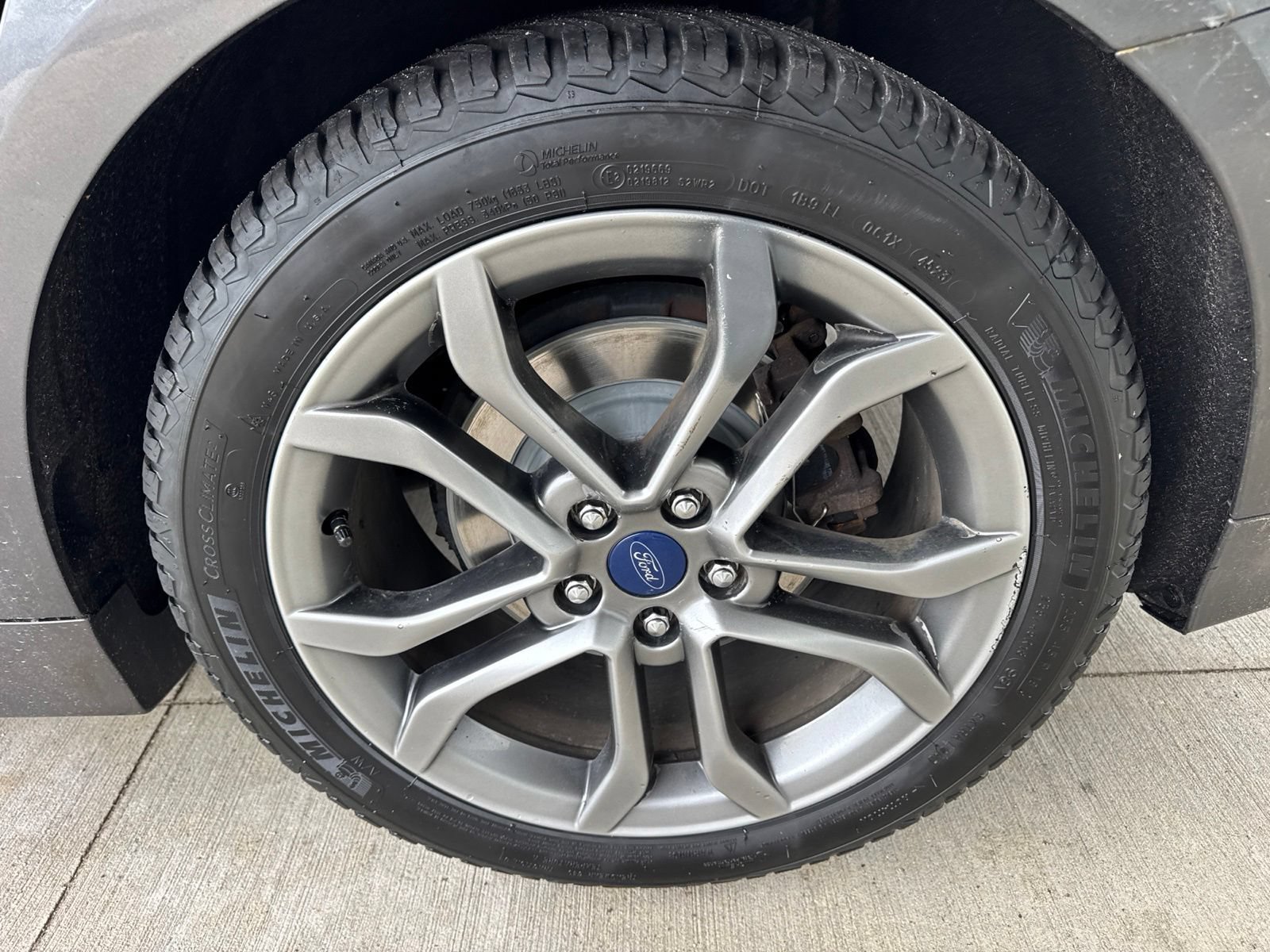 Certified 2017 Ford Fusion SE w/ Equipment Group 201A FWD image 18