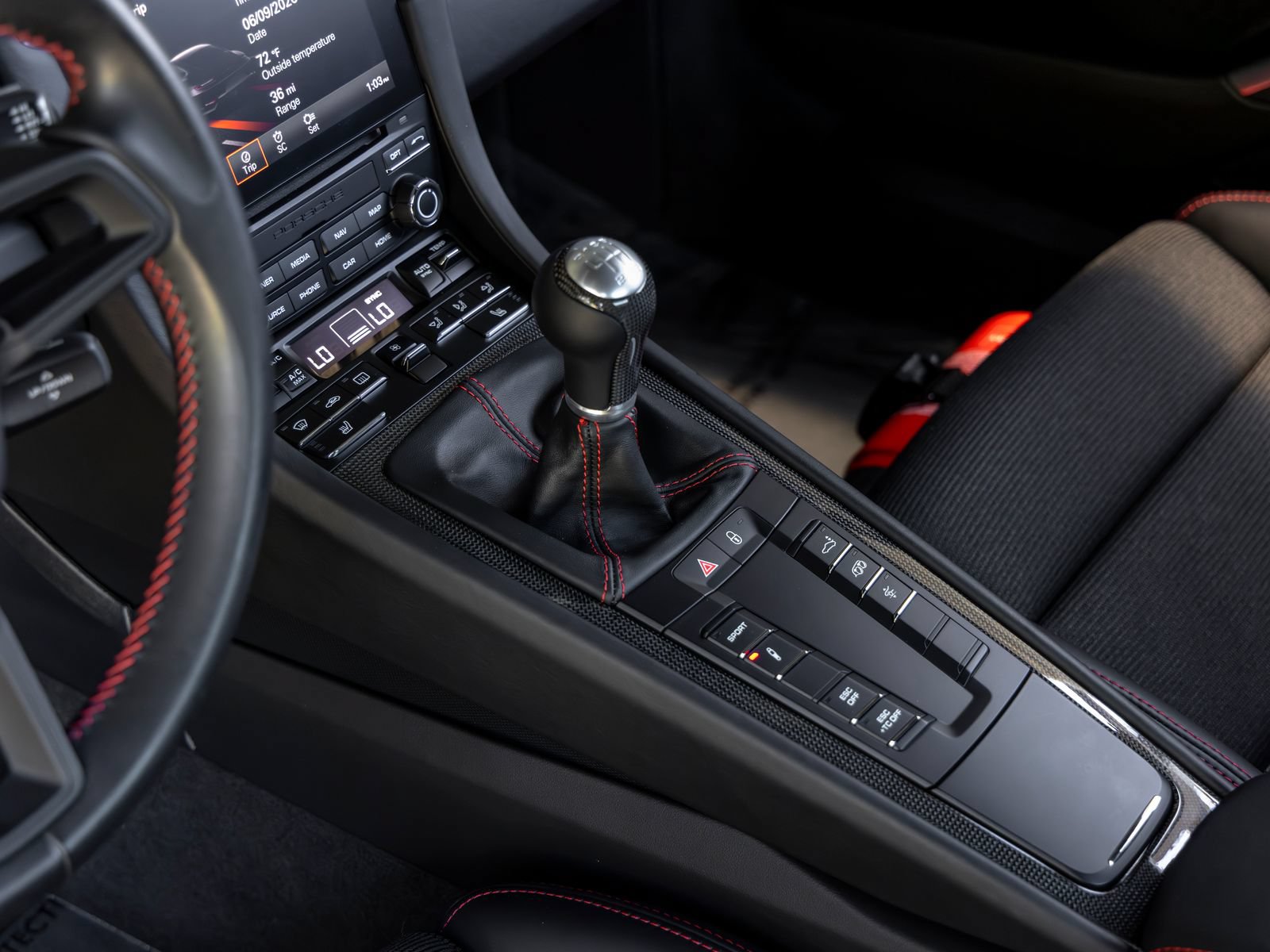 Certified 2018 Porsche 911 GT3 RWD image 43