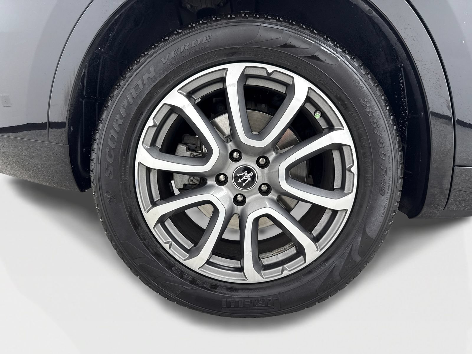 Used 2019 Maserati Levante AWD/4WD image 50