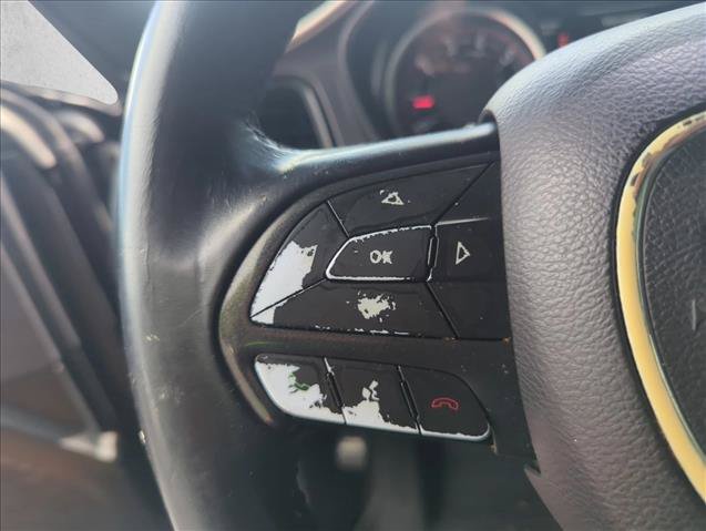 Used 2016 Dodge Challenger SXT RWD image 14