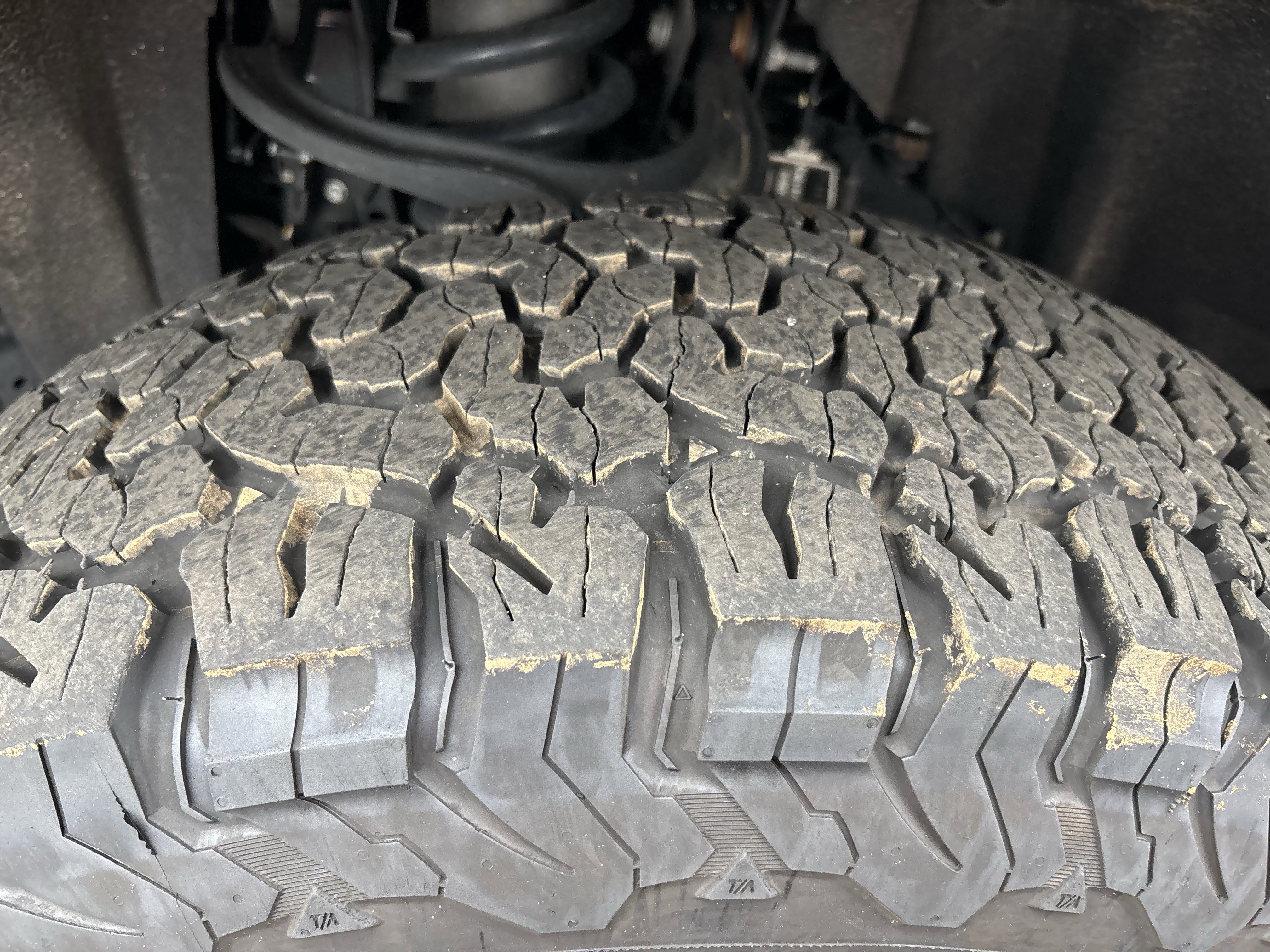 Used 2024 Ford Bronco Raptor w/ Interior Carbon Fiber Pack 6 image 29