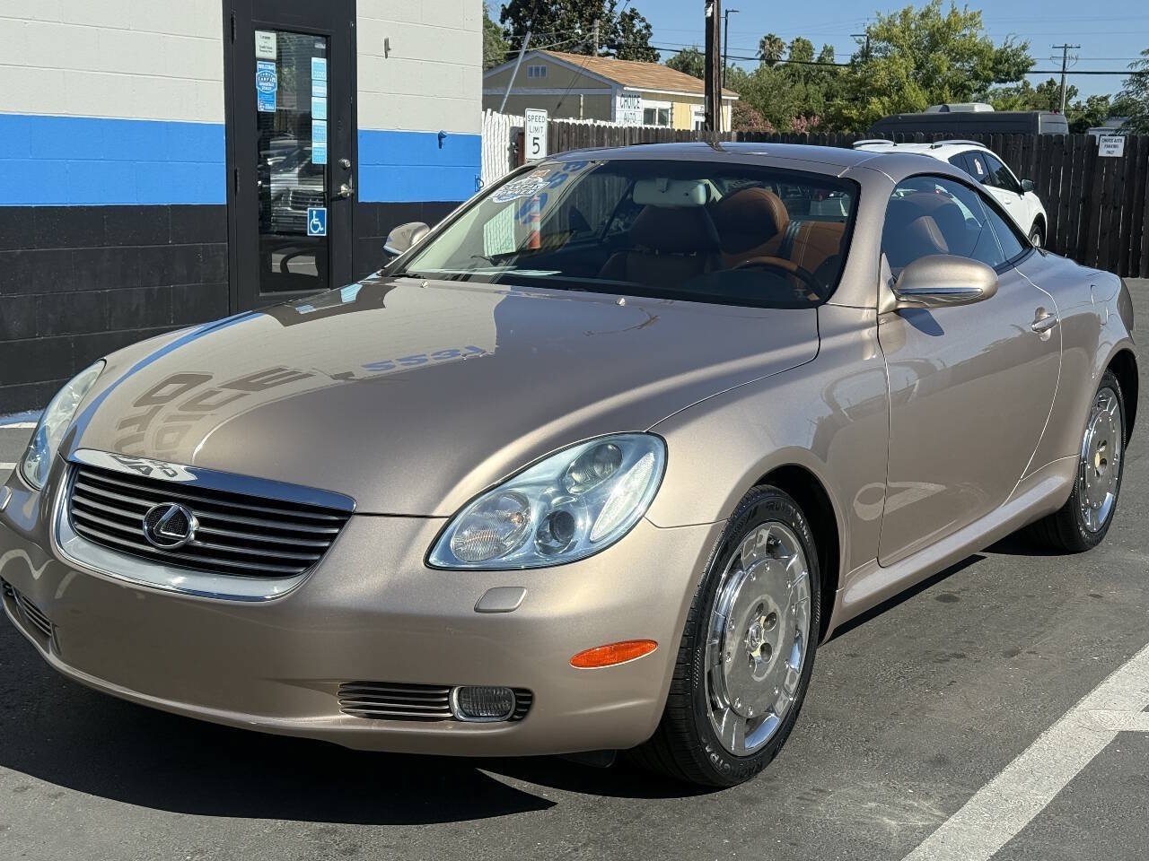 Used 2002 Lexus SC 430 Convertible RWD image 3
