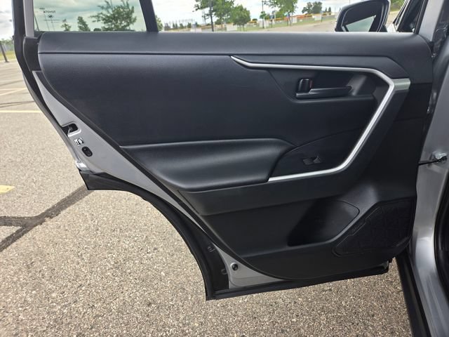 Used 2019 Toyota RAV4 LE w/ Carpet Mat Package AWD/4WD image 44