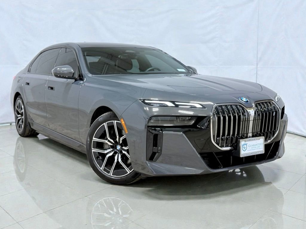 Used 2024 BMW i7 xDrive60 image 18