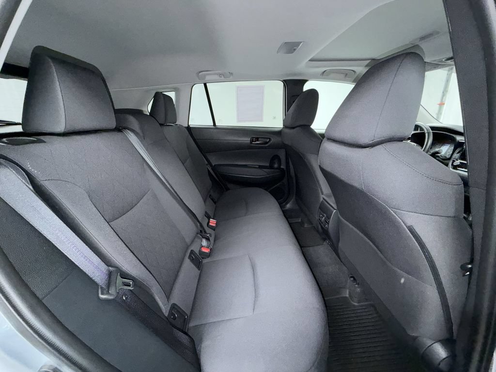 Certified 2023 Toyota Corolla Cross LE w/ Moonroof Package AWD/4WD image 18