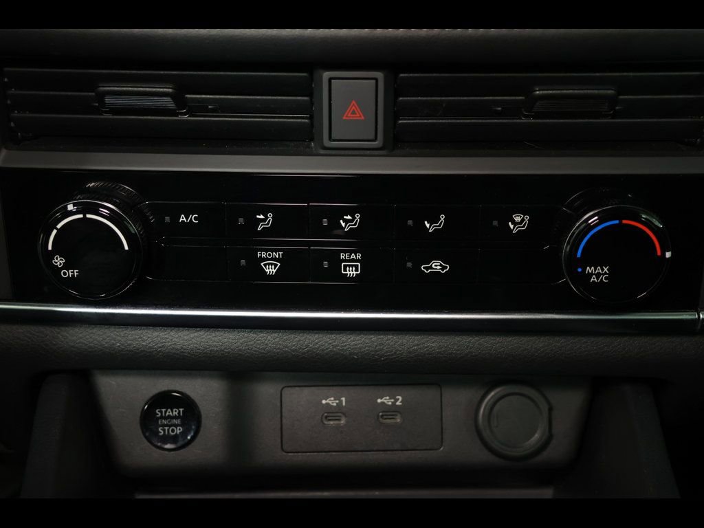 Used 2024 Nissan Rogue S image 12