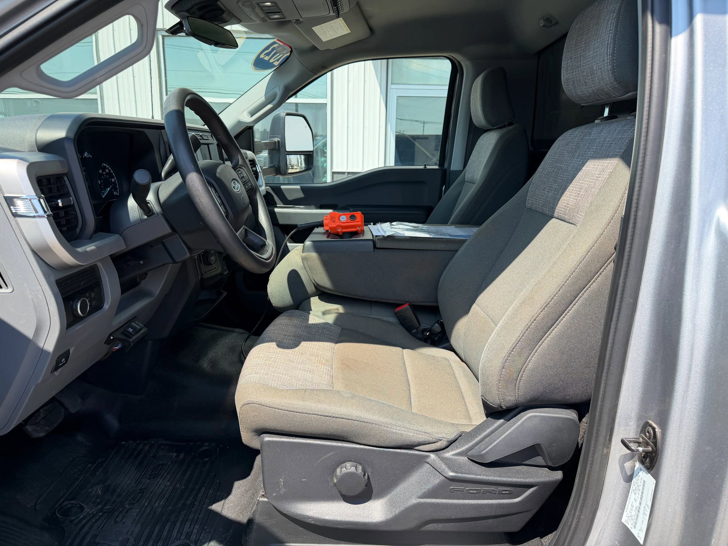 Used 2023 Ford F450 XLT AWD/4WD image 9