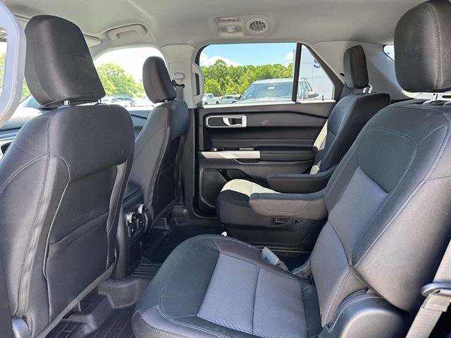 Used 2023 Ford Explorer XLT AWD/4WD image 31