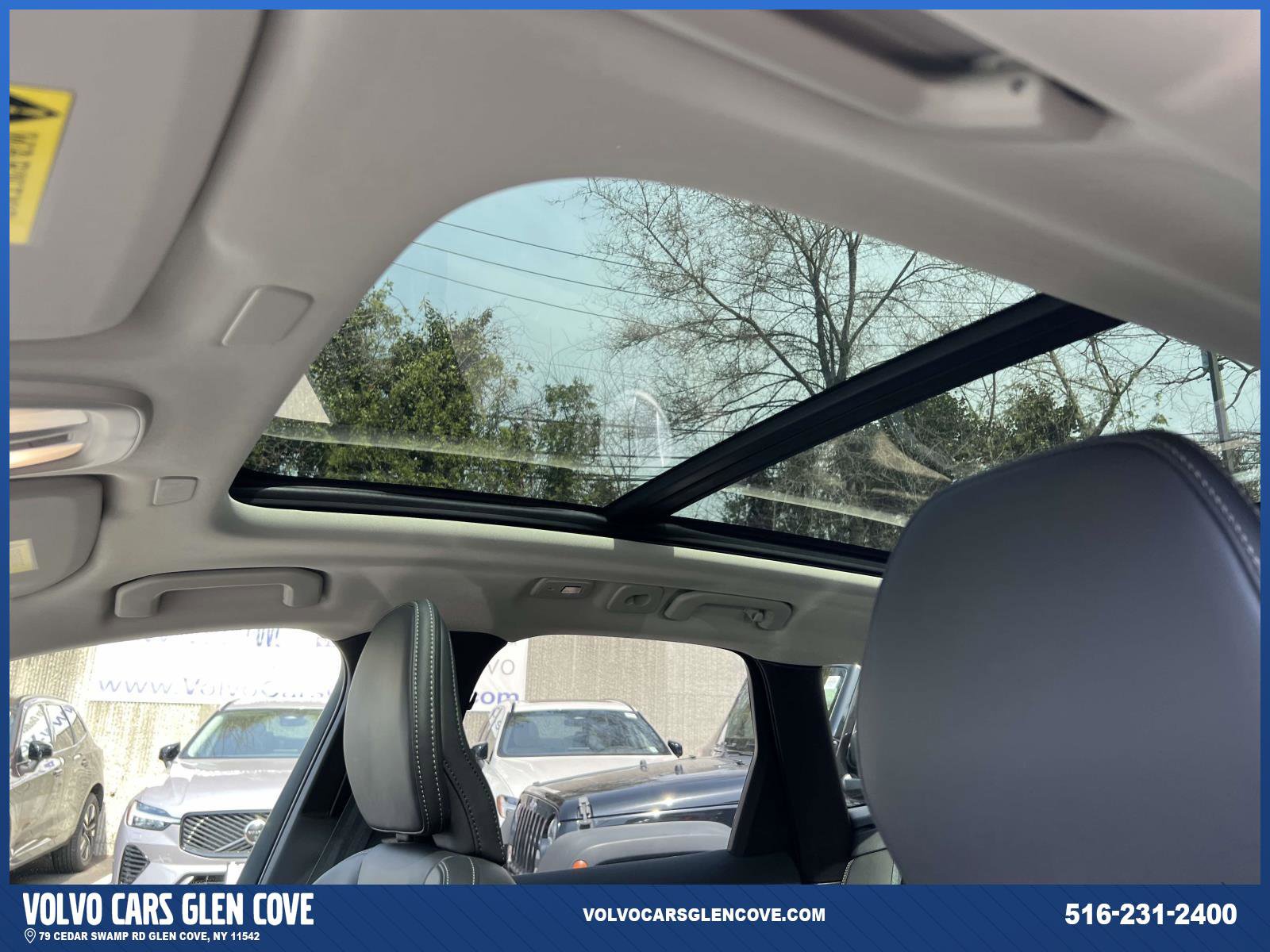 Used 2024 Volvo XC60 B5 Ultimate w/ Protection Package Premier image 19