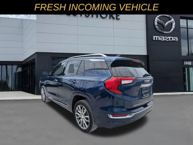 Used 2023 GMC Terrain Denali w/ Denali Premium Package AWD/4WD image 5
