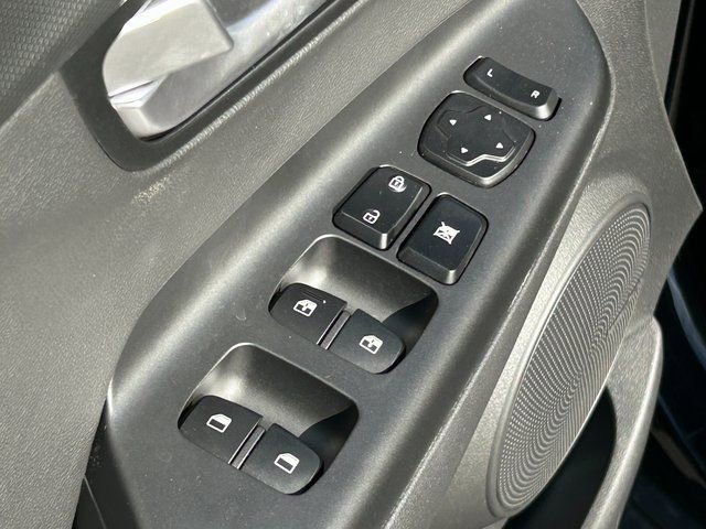 Used 2022 Hyundai Kona Limited w/ Cargo Package FWD image 28