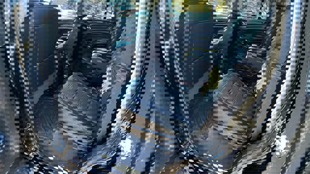 Used 2018 GMC Yukon Denali w/ Denali Ultimate Package image 23