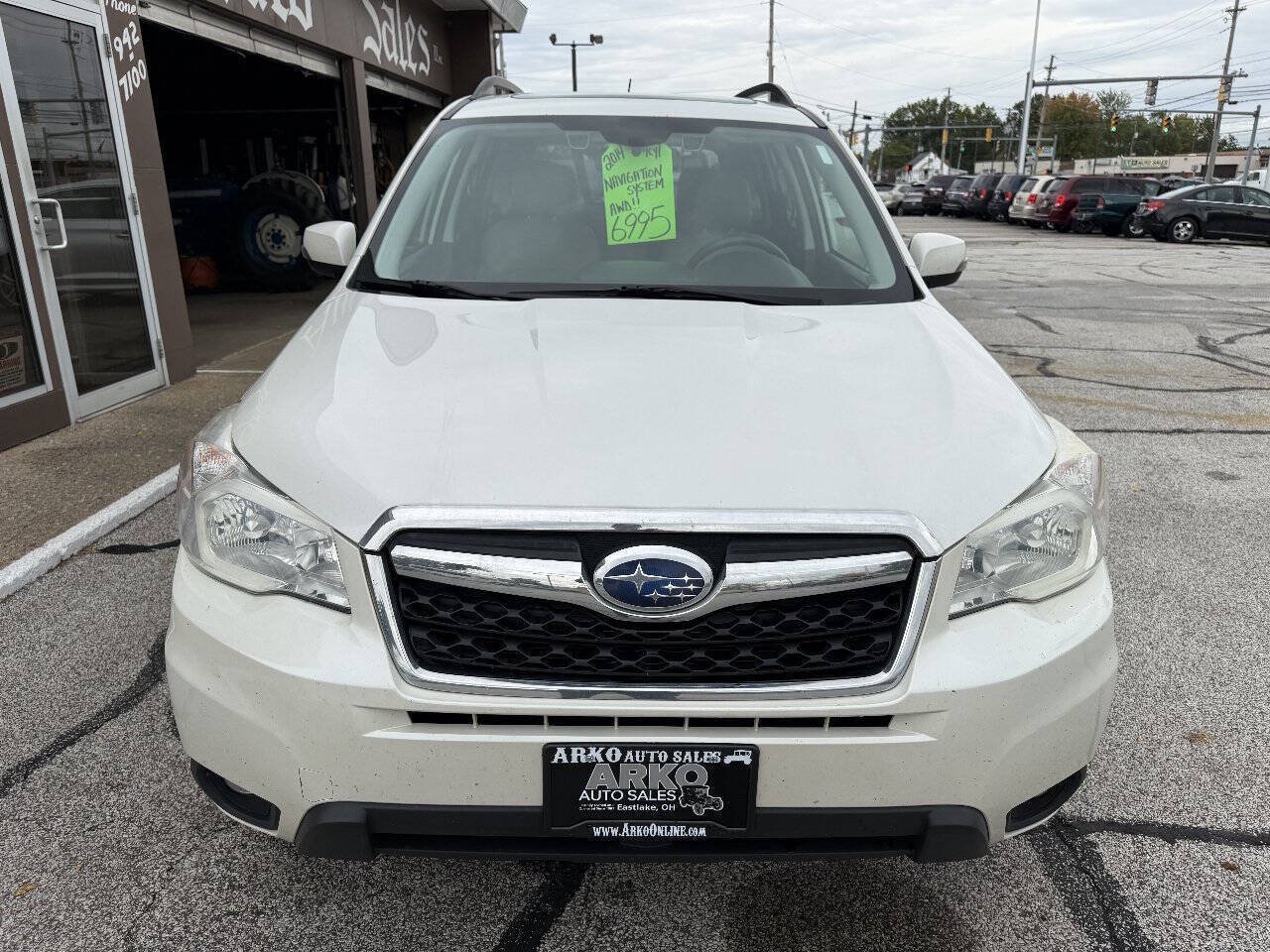 Used 2014 Subaru Forester 2.5i Touring AWD/4WD image 3