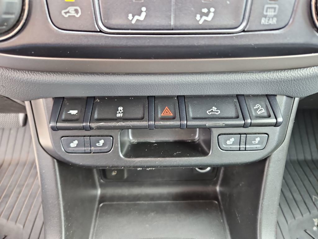 Used 2018 Chevrolet Colorado Z71 w/ Centennial Edition image 17