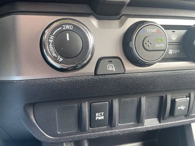 Used 2021 Toyota Tacoma SR AWD/4WD image 28