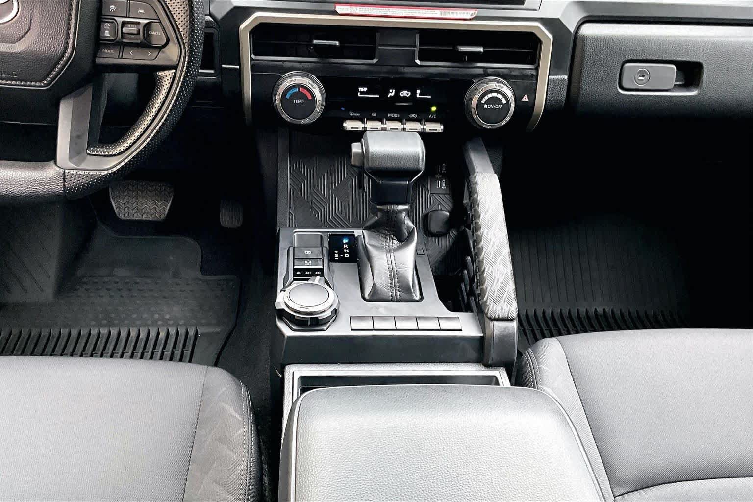 Certified 2024 Toyota Tacoma SR AWD/4WD image 17