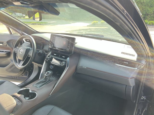 Used 2022 Toyota Venza XLE AWD/4WD image 29