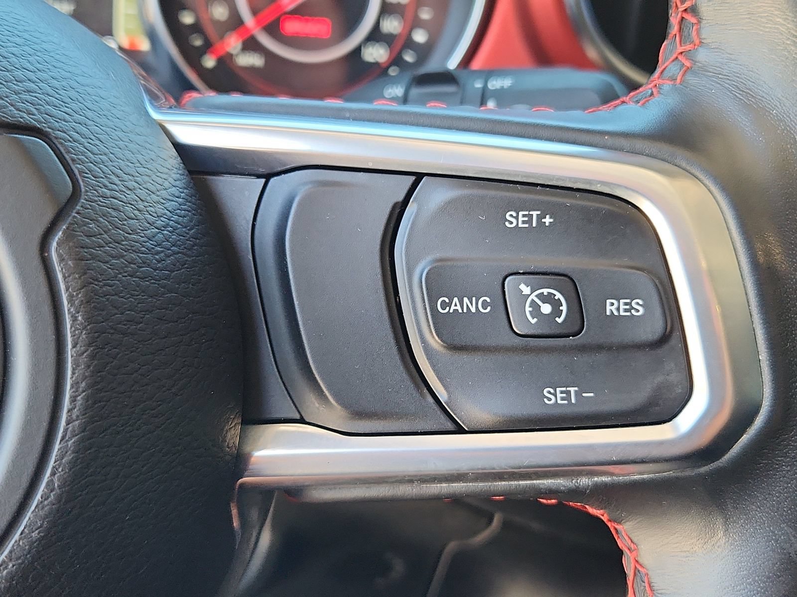 Used 2021 Jeep Wrangler Unlimited Rubicon w/ Cold Weather Group AWD/4WD image 21