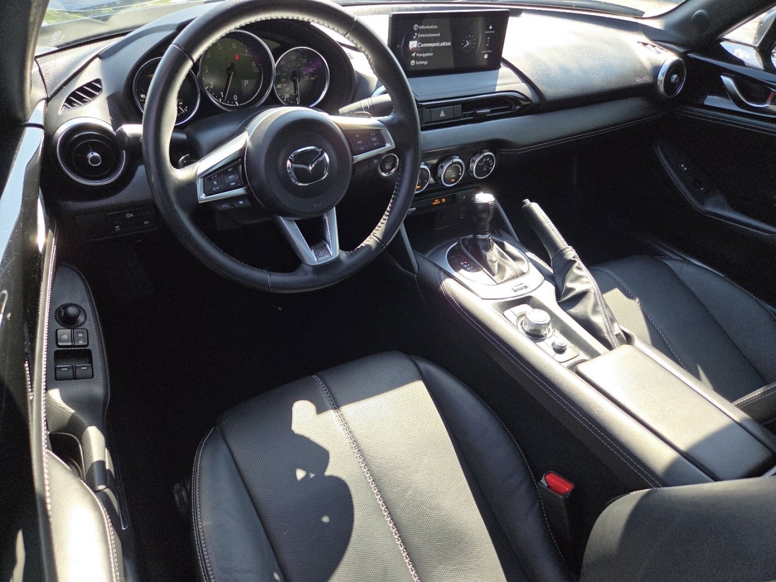 Used 2025 MAZDA MX-5 Miata RF Grand Touring RWD image 28