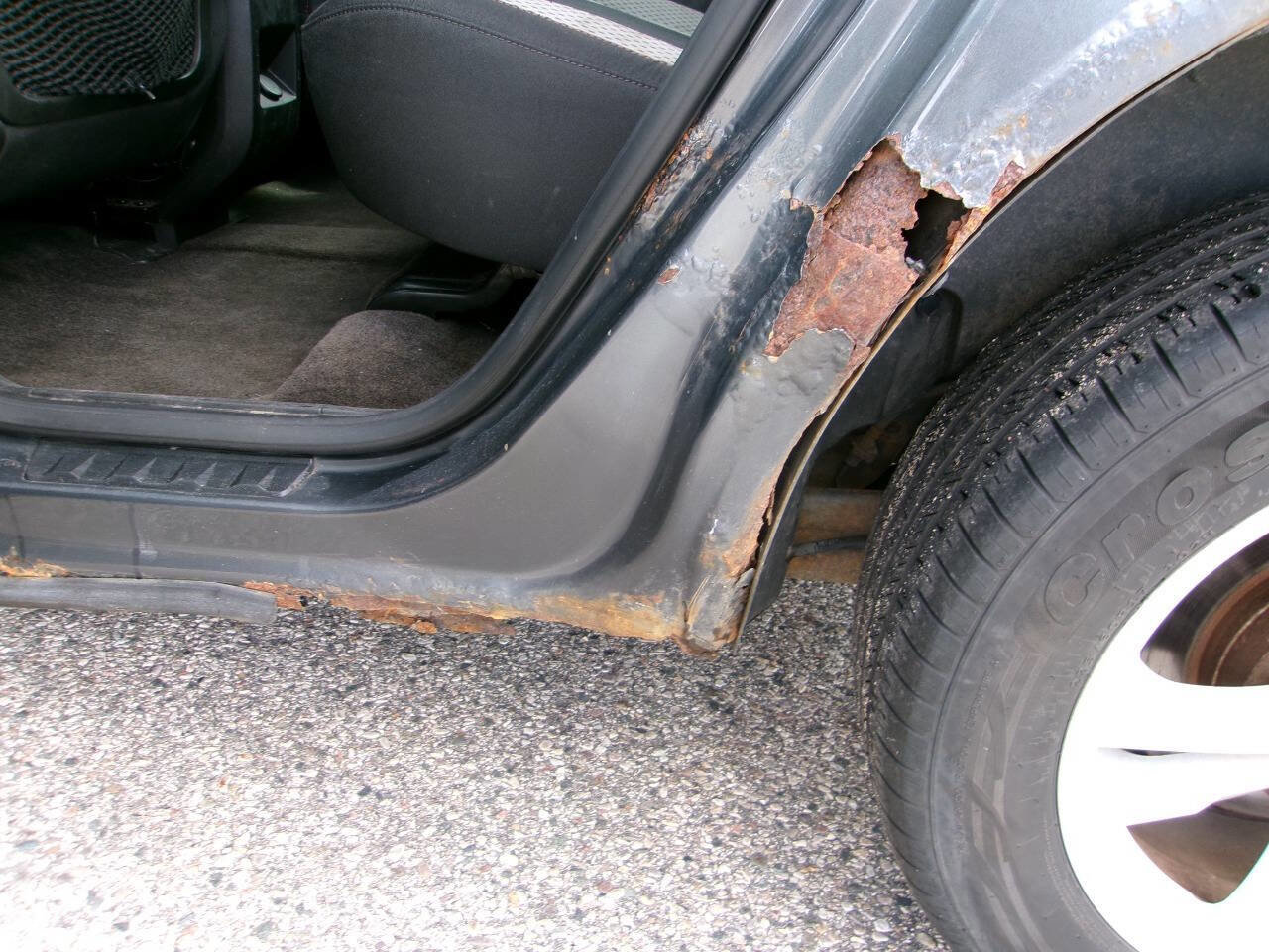 Used 2011 Chevrolet Equinox LS w/ LPO, Protection Package image 8