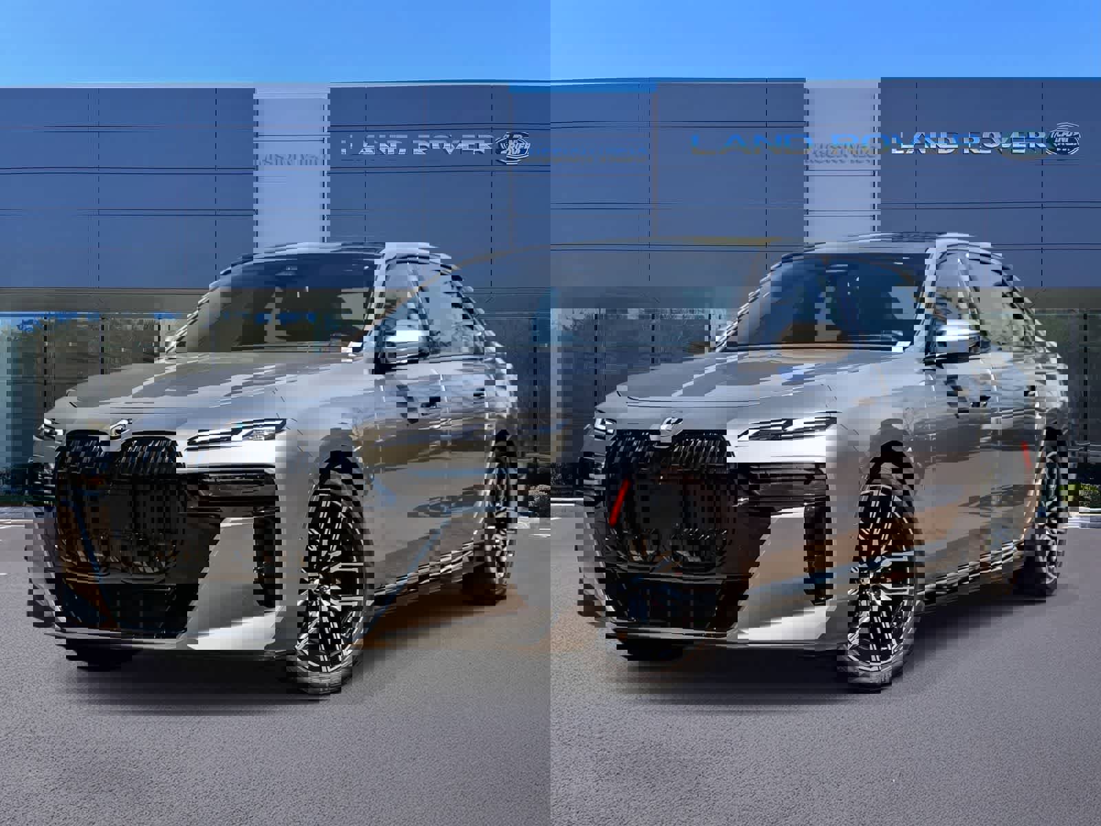 Used 2024 BMW 740i w/ Premium Package image 1