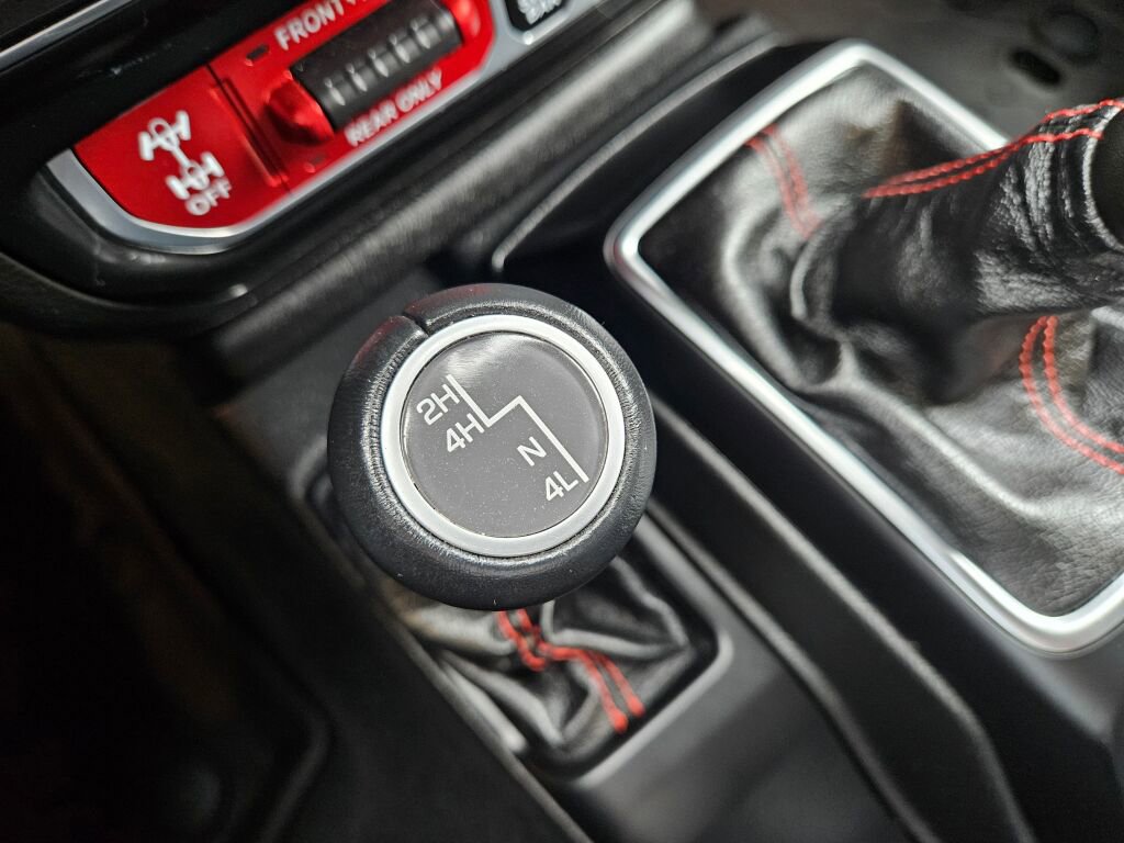 Used 2022 Jeep Wrangler Unlimited Rubicon w/ LED Lighting Group AWD/4WD image 22