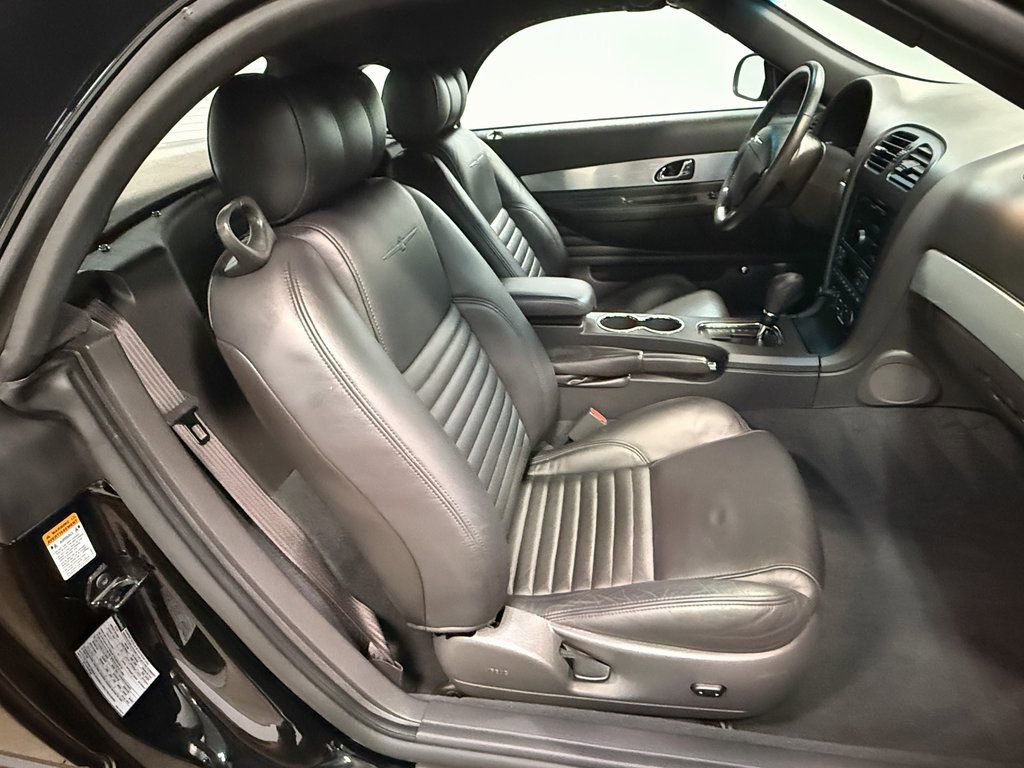 Used 2002 Ford Thunderbird image 13
