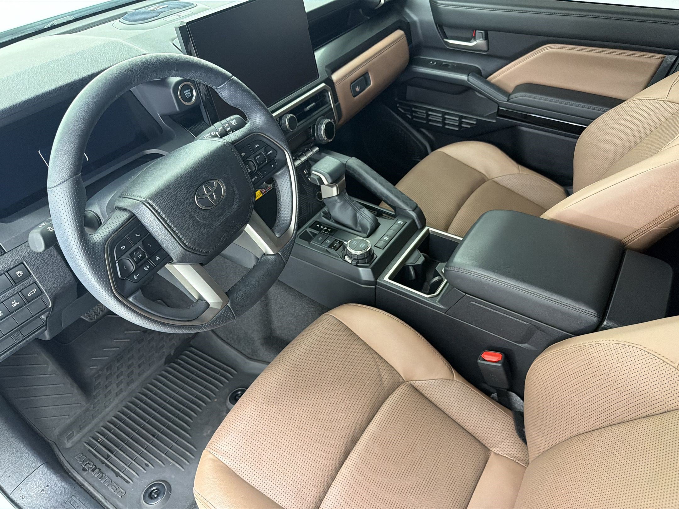 Used 2026 Toyota 4Runner Limited AWD/4WD image 4